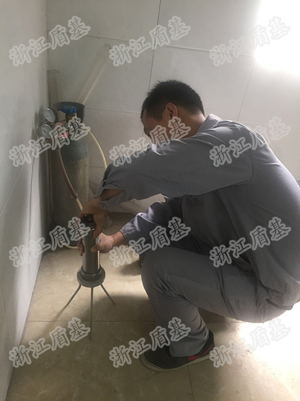 高强无收缩灌浆料/压力泌水测定